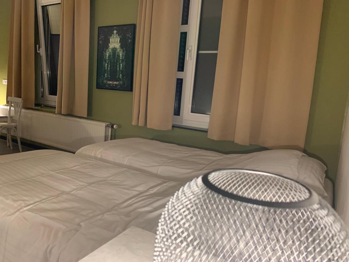 De Lotuspoort Met Mihr'S B&B In De Abdij Van 博尔内姆 外观 照片