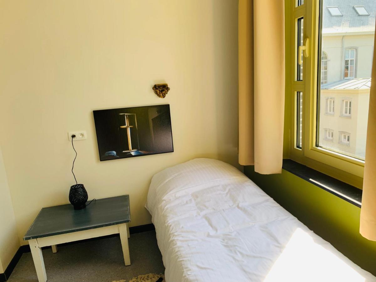 De Lotuspoort Met Mihr'S B&B In De Abdij Van 博尔内姆 外观 照片