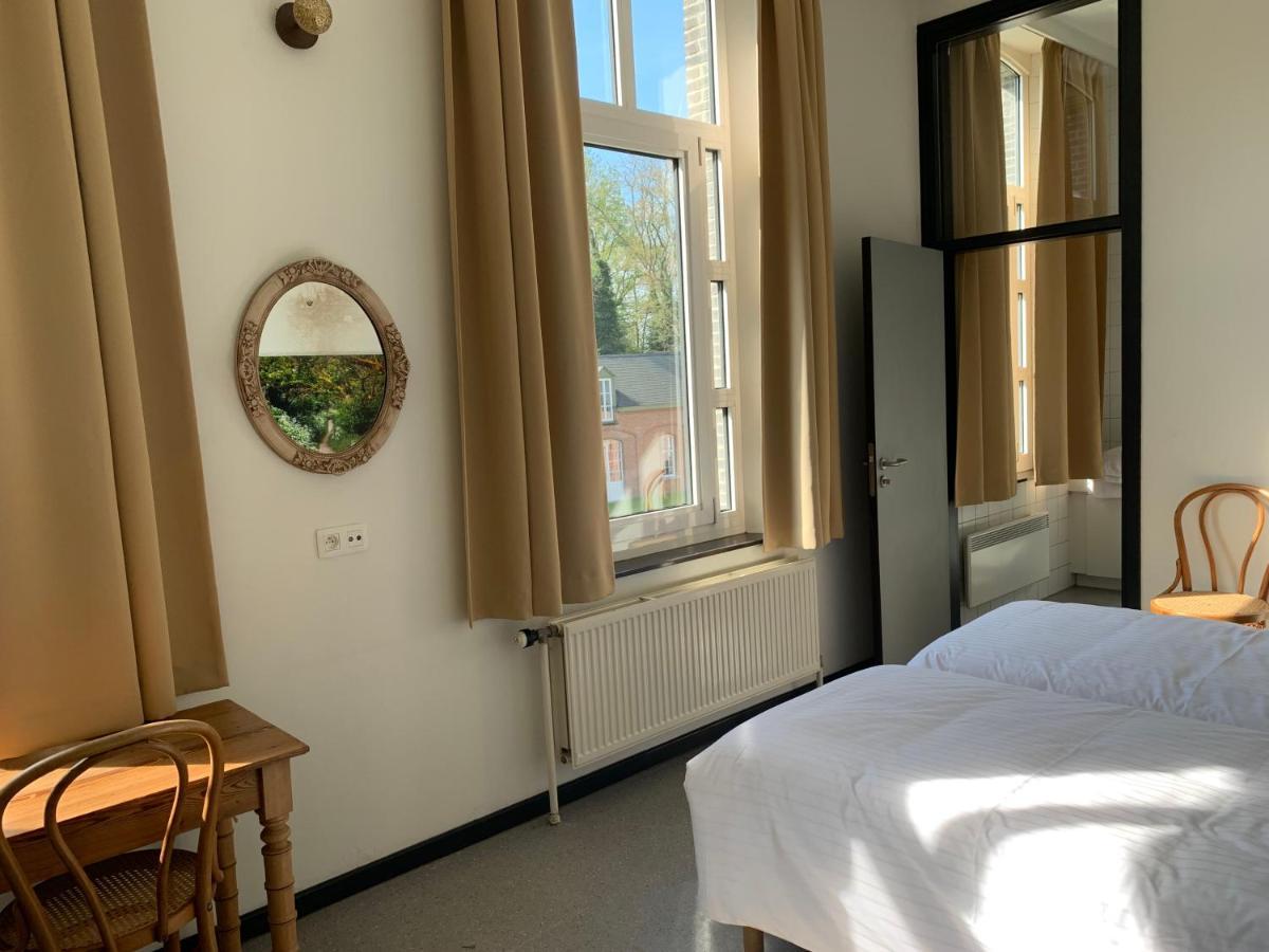 De Lotuspoort Met Mihr'S B&B In De Abdij Van 博尔内姆 外观 照片