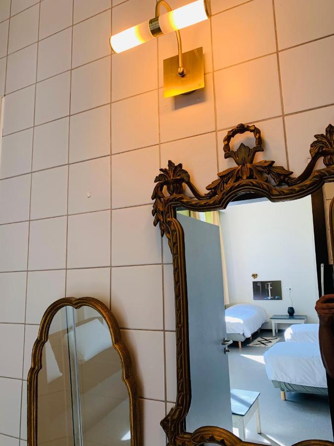 De Lotuspoort Met Mihr'S B&B In De Abdij Van 博尔内姆 外观 照片