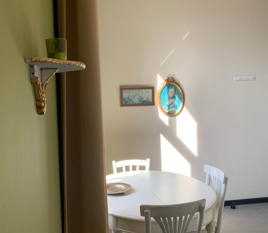 De Lotuspoort Met Mihr'S B&B In De Abdij Van 博尔内姆 外观 照片
