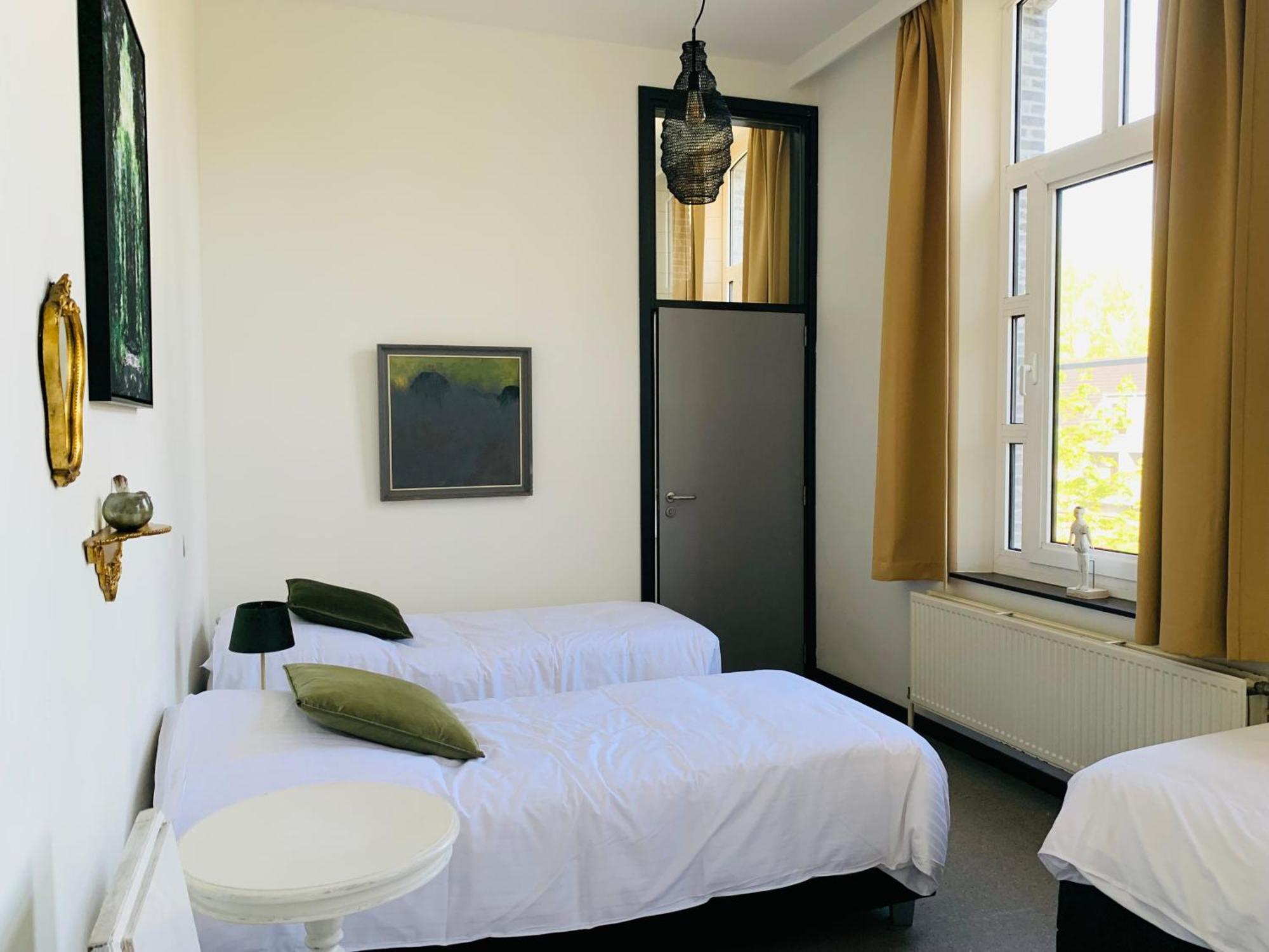 De Lotuspoort Met Mihr'S B&B In De Abdij Van 博尔内姆 外观 照片