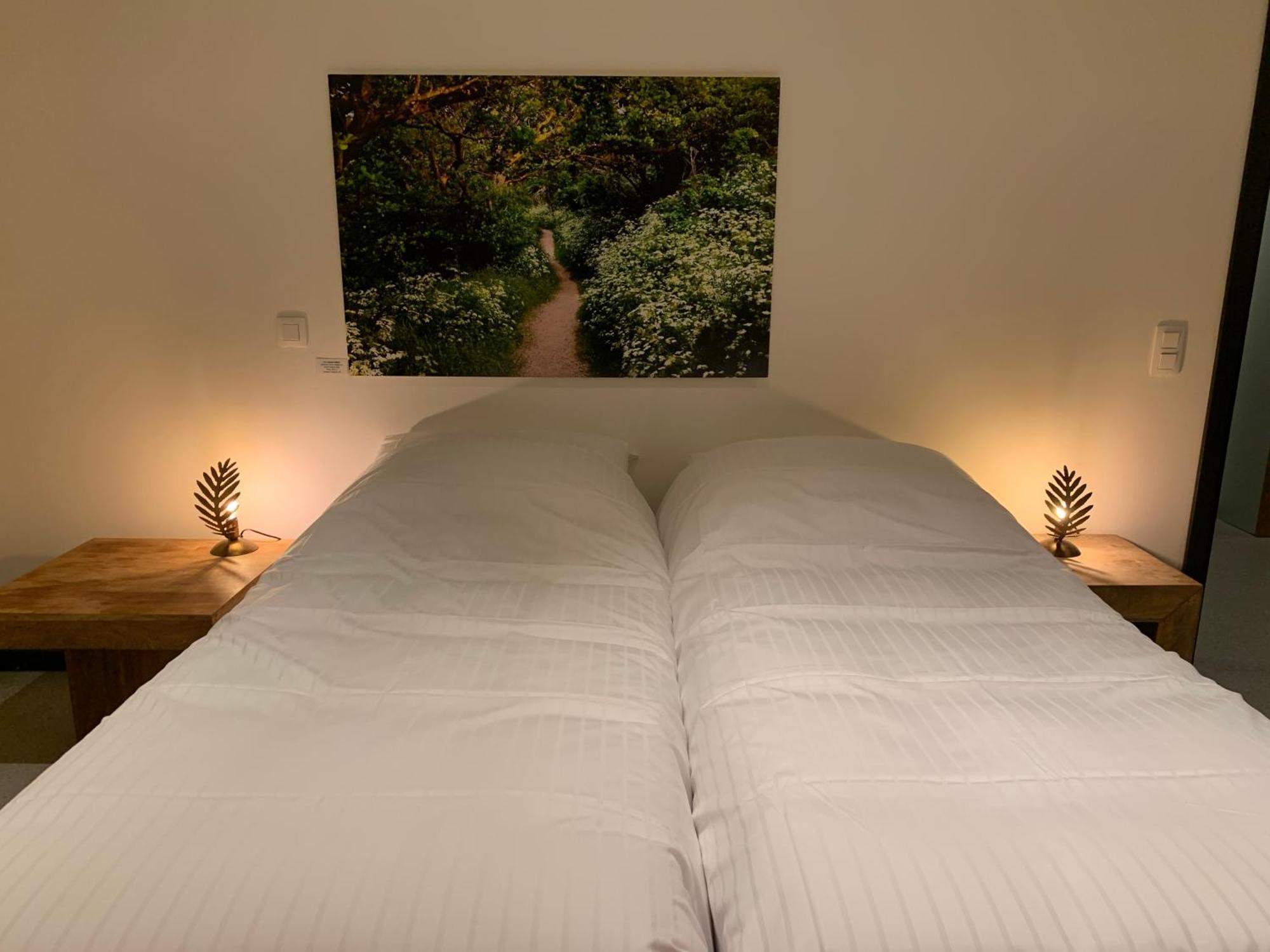 De Lotuspoort Met Mihr'S B&B In De Abdij Van 博尔内姆 外观 照片