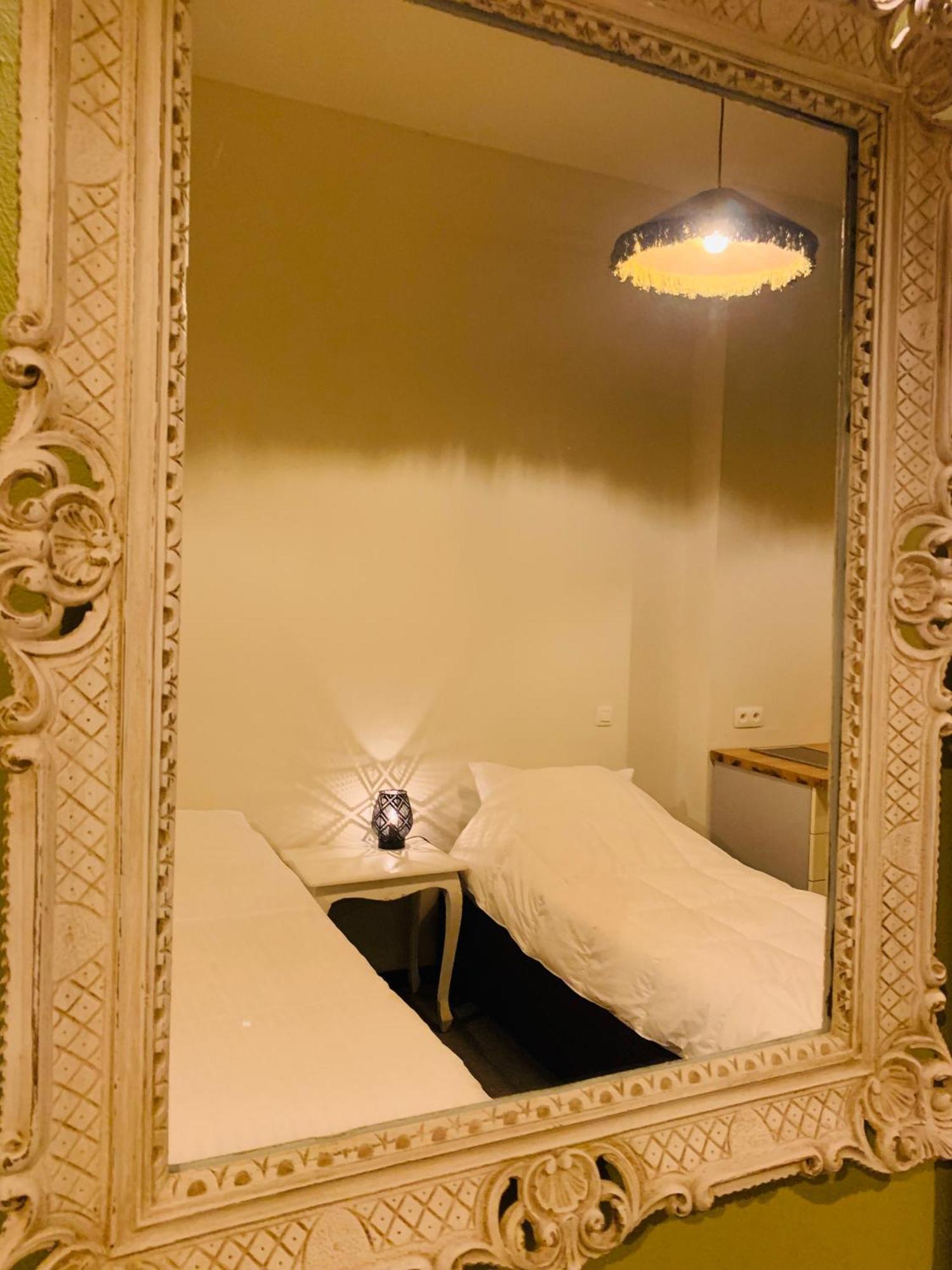 De Lotuspoort Met Mihr'S B&B In De Abdij Van 博尔内姆 外观 照片