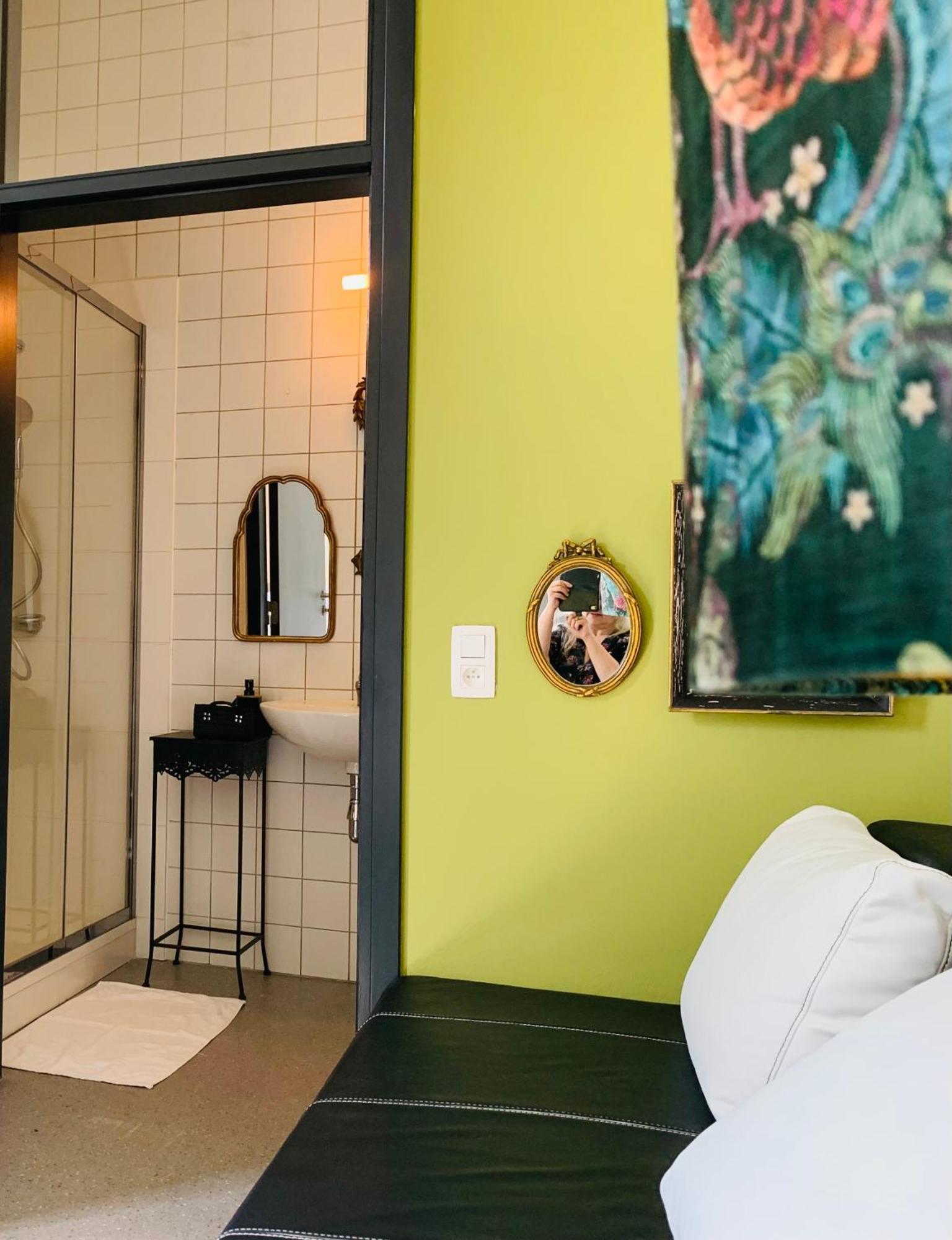 De Lotuspoort Met Mihr'S B&B In De Abdij Van 博尔内姆 外观 照片